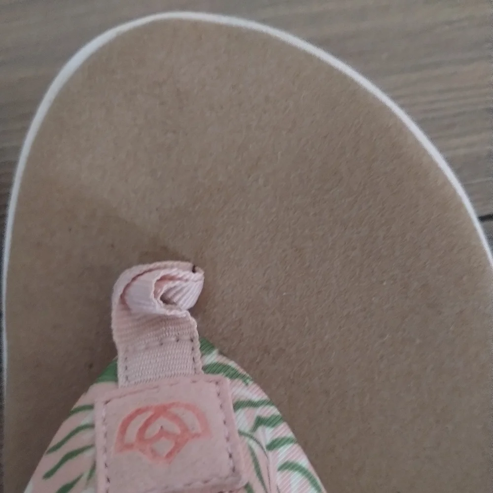 Spenco Victoria Tropical Comfort Step Flip Flops Sandals 🩴 - Picture 3 of 11